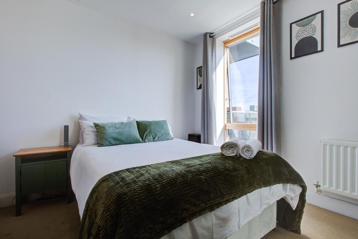 Modern 1-bed Entire Apartment, Zone 2 Appartamento